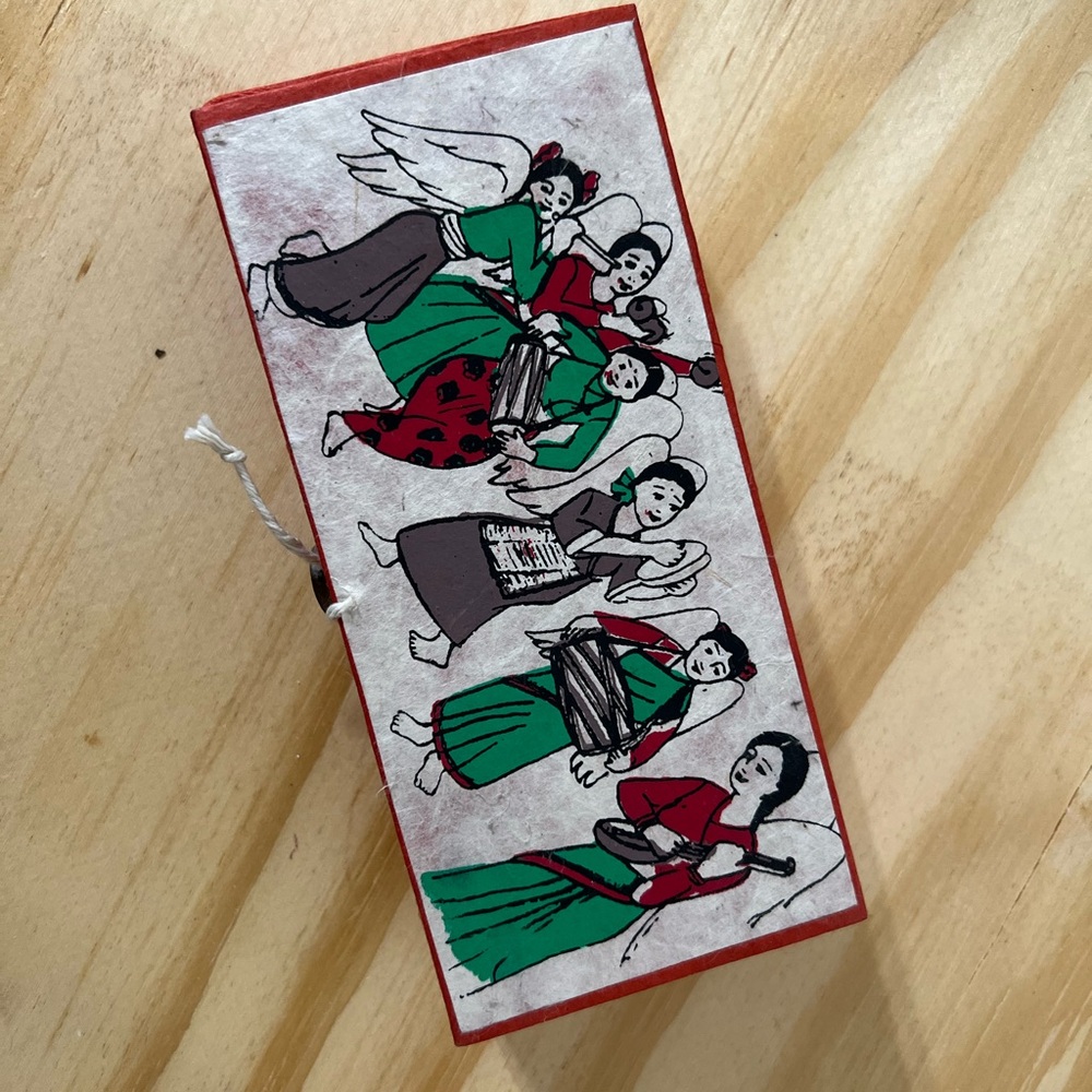 Vintage Musical Angels from Nepal Knotcraft Center Set of 4 - Picture 8 of 9